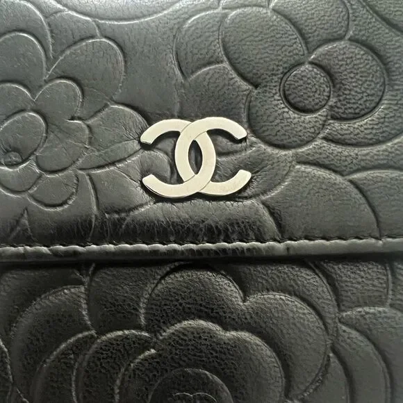 Chanel Black Lambskin Camellia Embossed Short Trifold Wallet - Picture 3 of 12